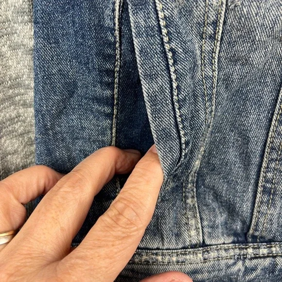 Free People Throwback Distressed Denim Jacket Hoodie‎ Size S Grunge Streetwear - Picture 9 of 11